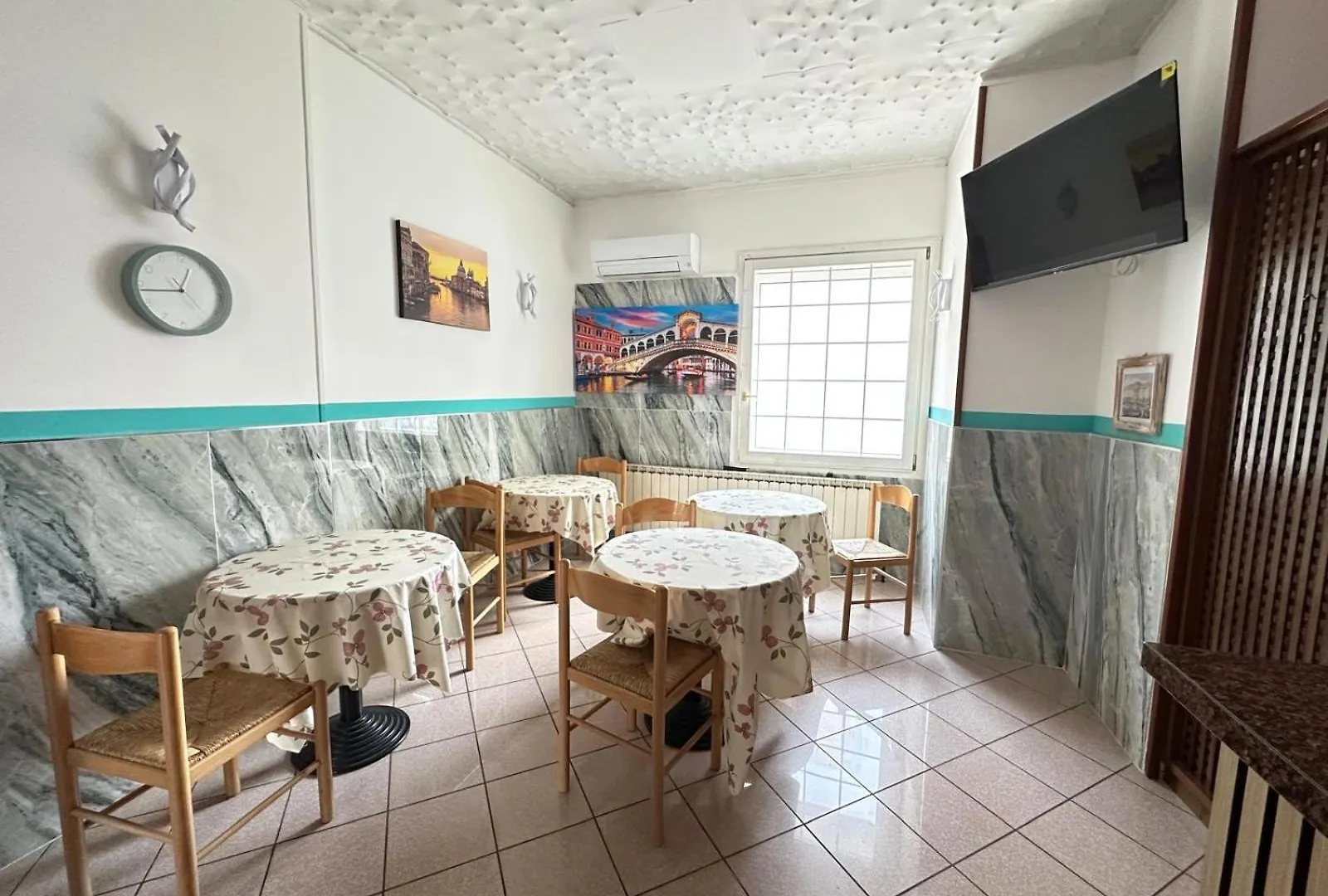 Hotel Tito Mestre