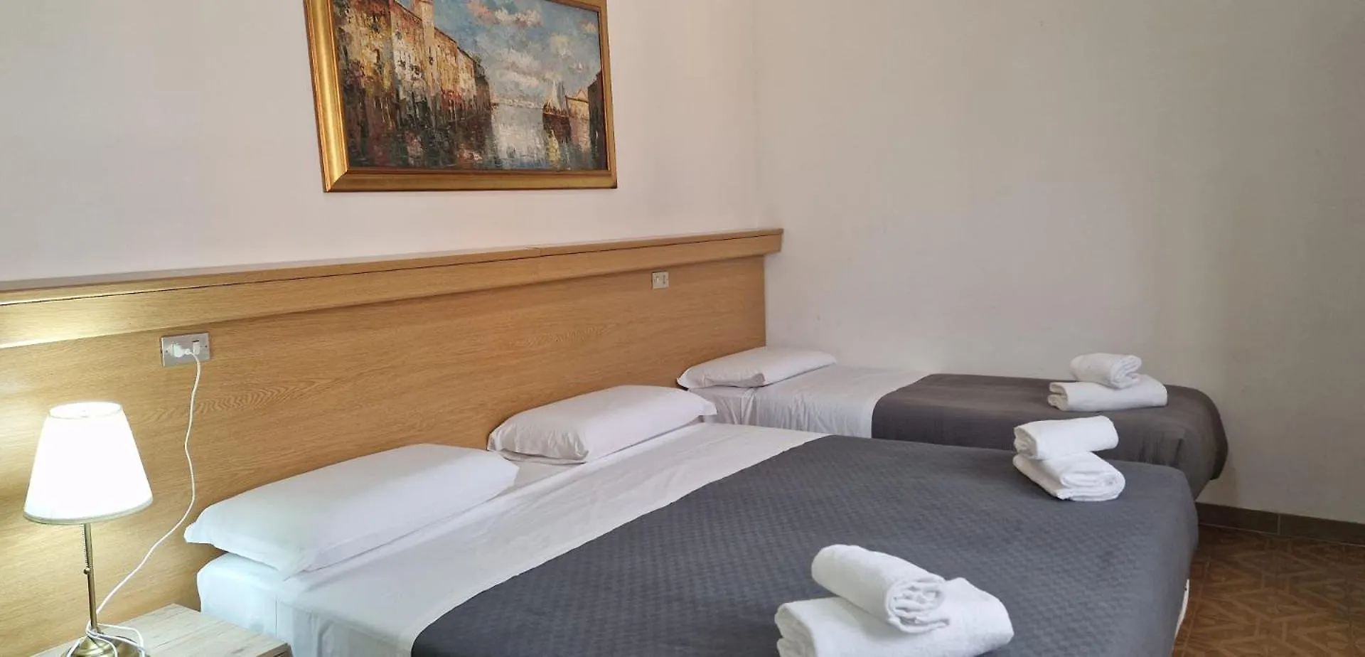 Hotel Tito Mestre 3*,  Italy