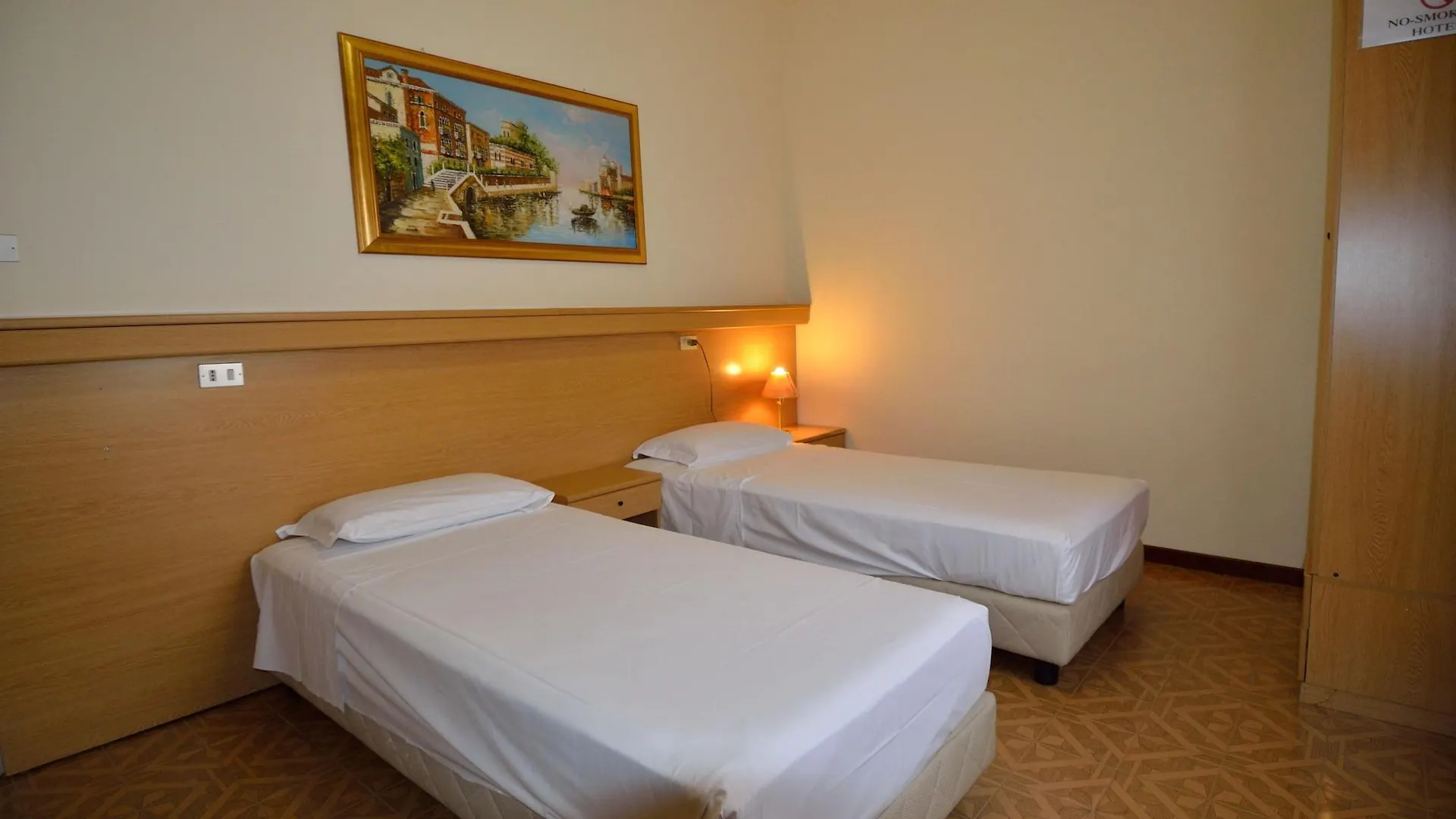 Hotel Tito Mestre