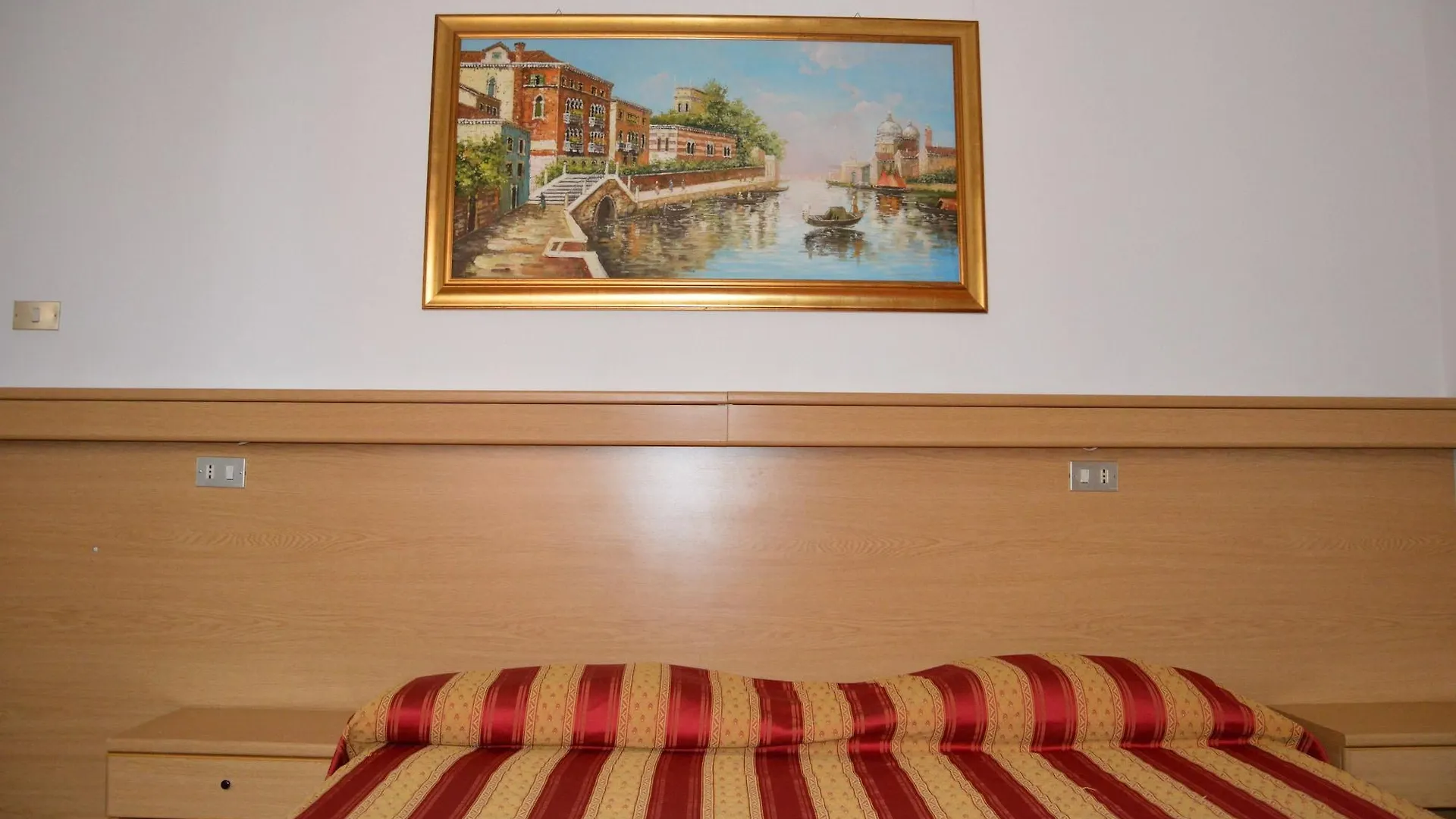 Hotel Tito Mestre Italy