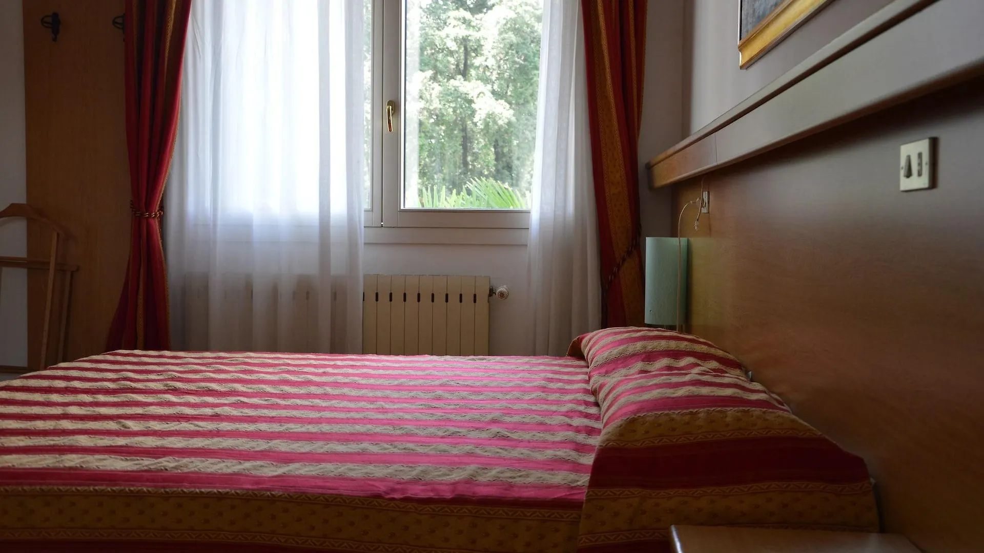 Hotel Tito Mestre 3*,  Italy