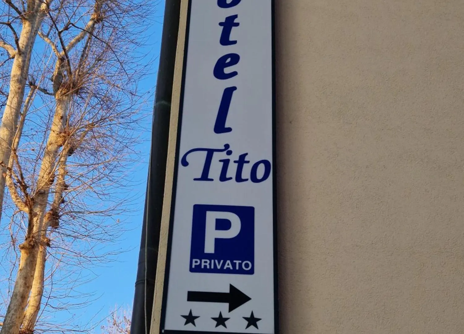 Hotel Tito Mestre 3*,