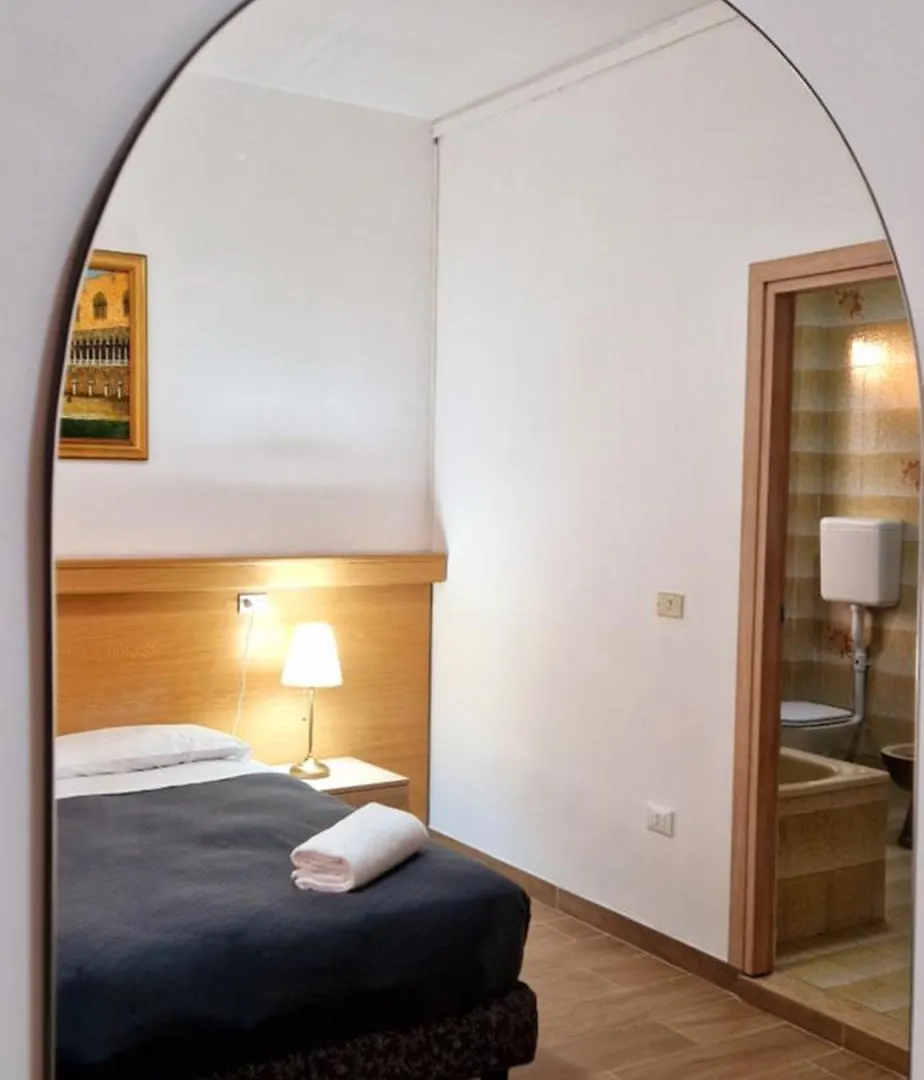 Hotel Tito Mestre Italy