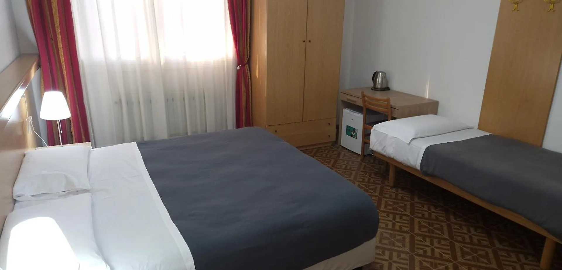 Hotel Tito Mestre
