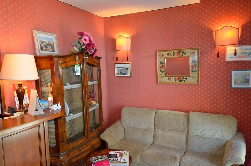 Hotel Tito Mestre