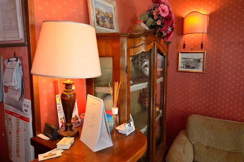 Hotel Tito Mestre Italien