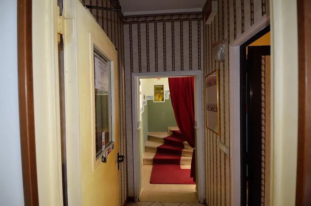 Hotel Tito Mestre